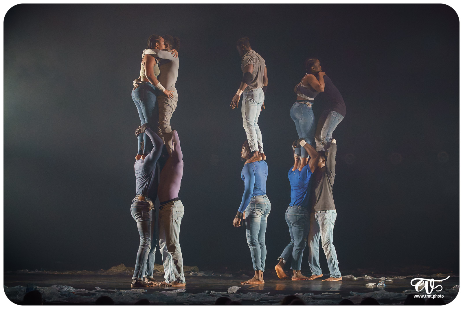 YÉ ! (L'EAU) (CIRCUS BAOBAB)